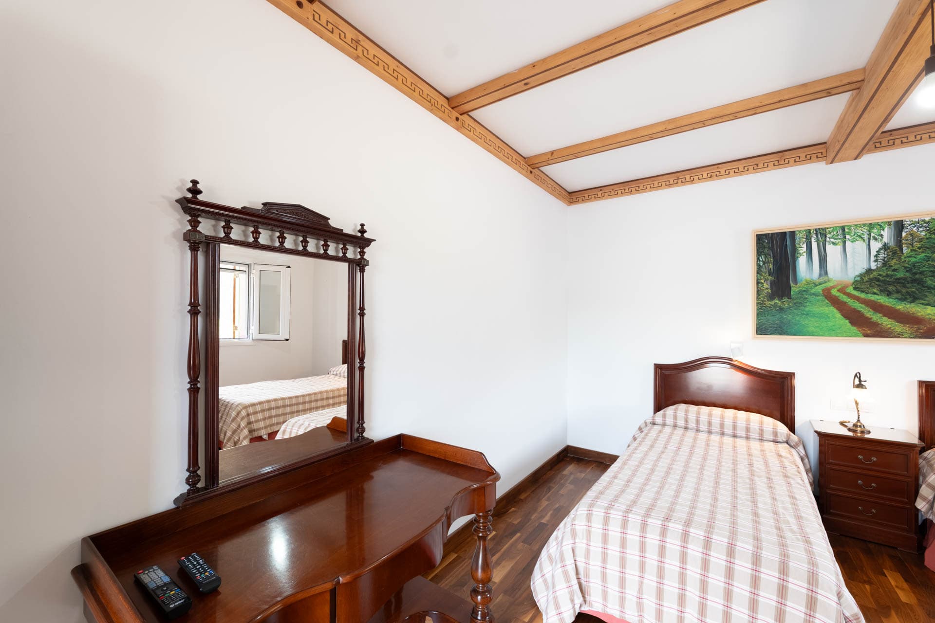 Habitación doble con baño en Finca Anconito, dormitorio principal