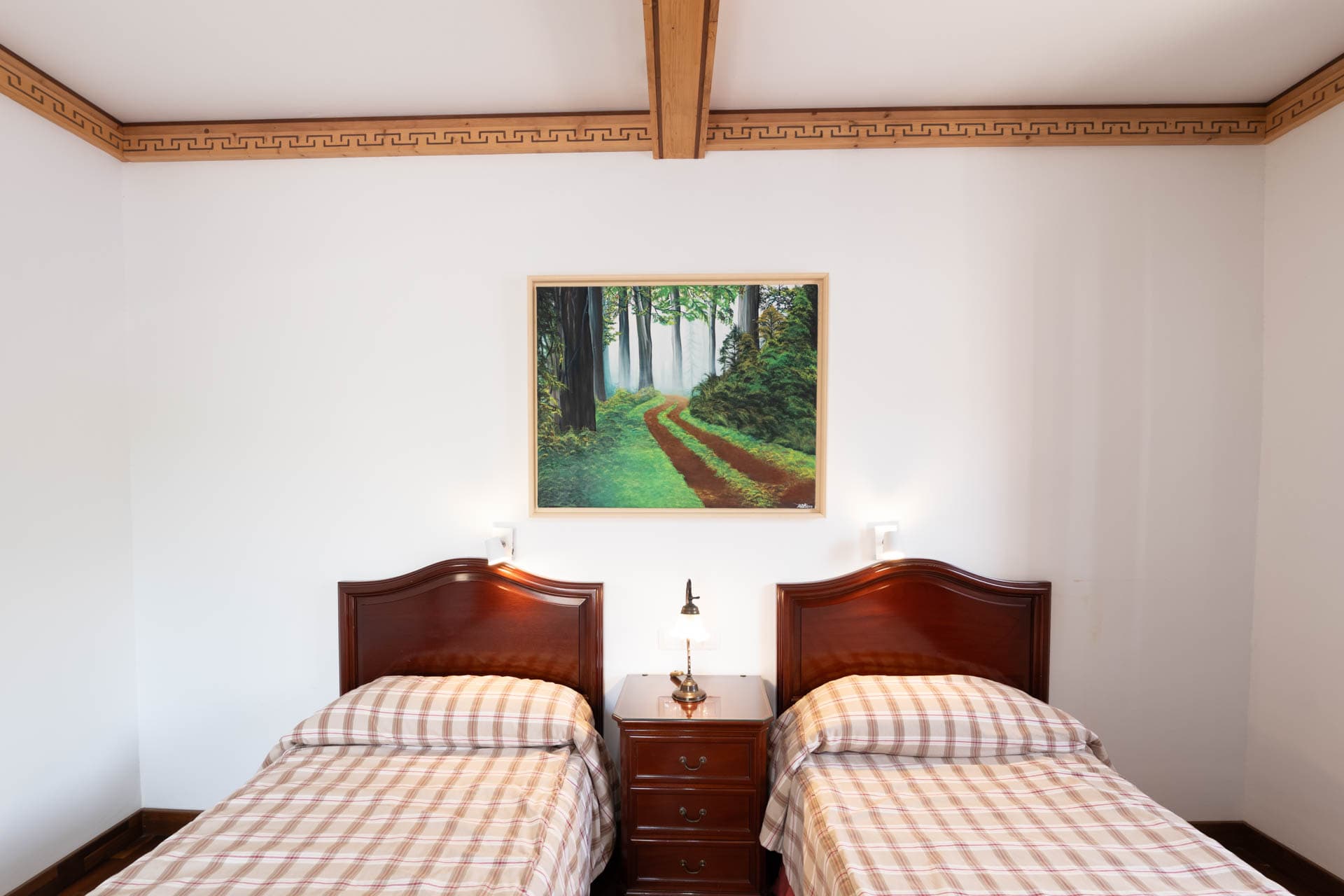 Habitación doble con baño en Finca Anconito, vistas a la finca