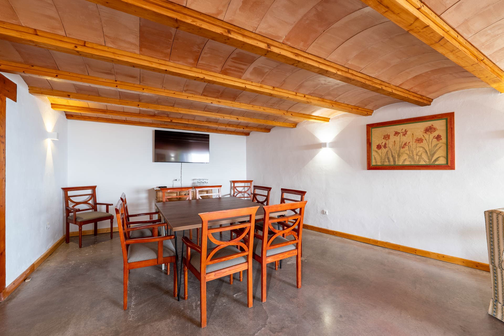 Sala multifunción preparada para experiencias en La Cochinera
